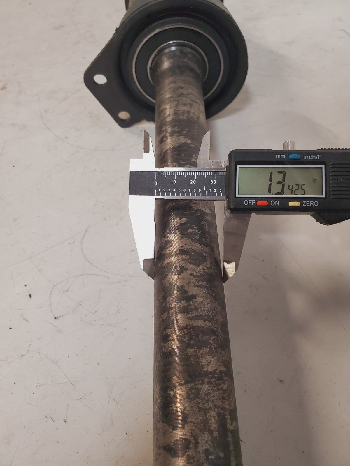 Front CV Axle Shaft Assembly Neoprene Boots Passenger Side DSK1287-1184 | V1535