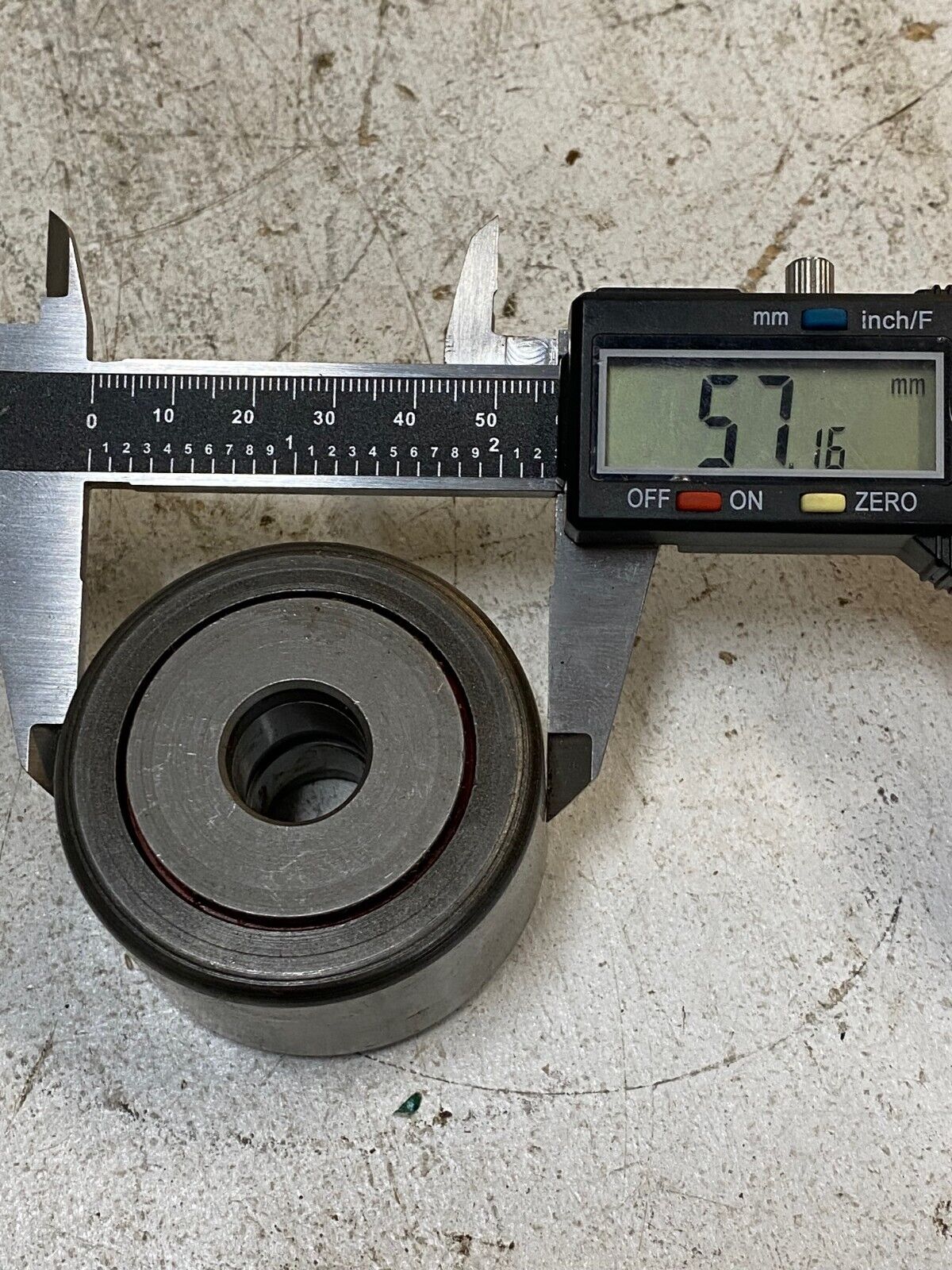 2 Qty of Accurate Bushing Co YR-2-1/4X Bearing Yoke Rollers (2 Quantity)