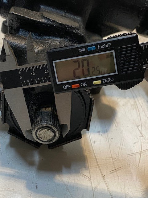 Steering Gear Box 5691676 | 20mm Shaft