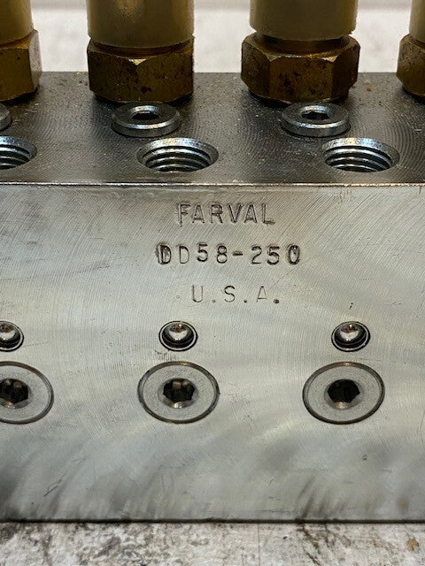 Farval Grease Manifold Block DD58-250