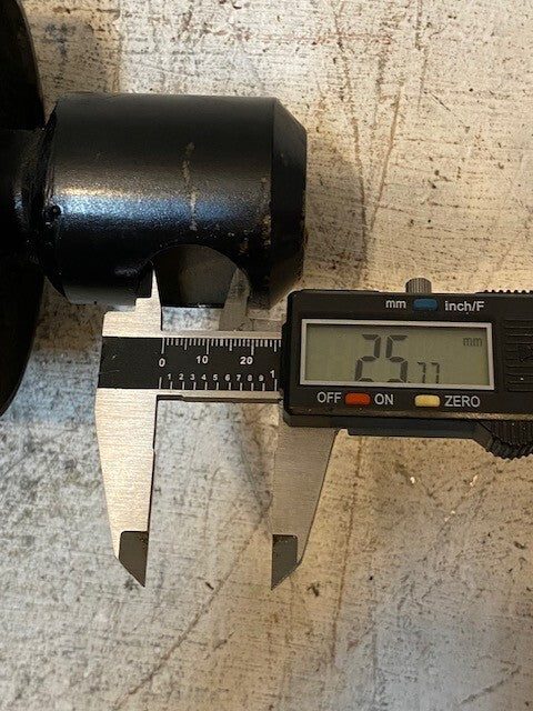Hydraulic Cylinder 22201-34942 | 26mm Bore 18-1/4" Long