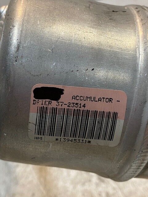 A/C Accumulator Drier w/ Hose Assembly 37-23514