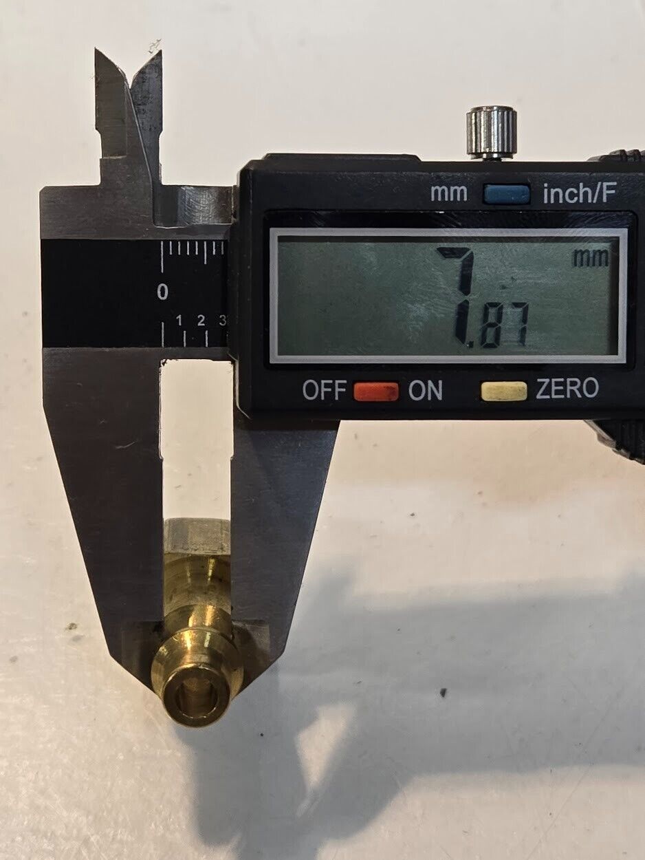 21 Quantity of Foster 11-3B 1/4" Male Quick Connect Couplers 1/4" FPT (21 Qty)