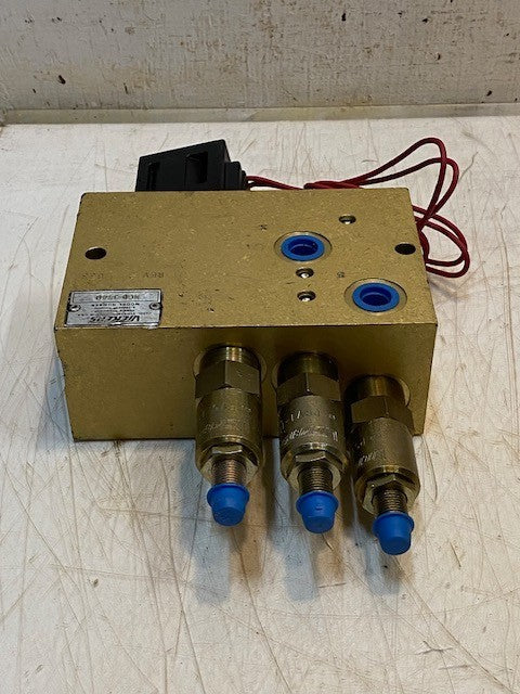 Vickers MCD-3740 Hydraulic Valve REV 2 633 | 02-178063 12VDC