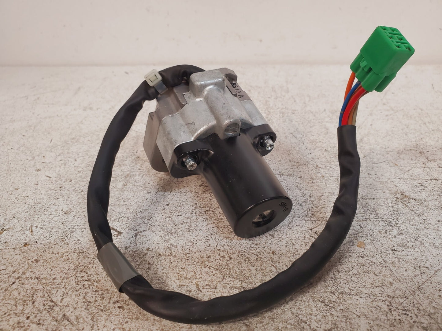 AD Ignition Switch Cylinder 8512A SM-5 | 96 | 116 | B3