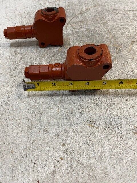 2 Qty of KYB C0610-30015 Plug Valves P1/2 (2 Quantity)