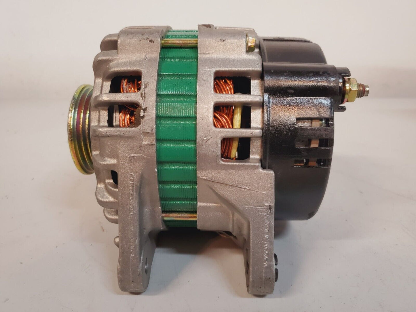 Valeo Remanufactured Alternator 37300-22600RM