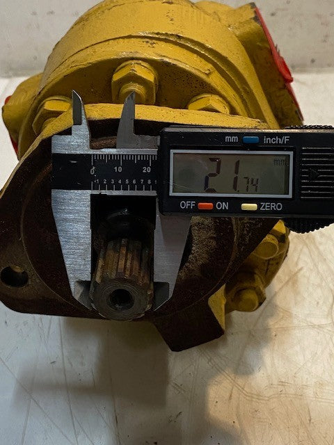 Hydraulic Gear Pump for Caterpillar 22mm Shaft 13-Spline 8-Bolt