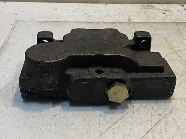 Hydraulic Control Valve End Cap 16-02-043-806-A | 9126