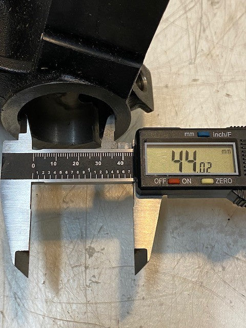 Steering Spindle Knuckle 0060K | 52mm Bore 33mm Bore 44mm Bore