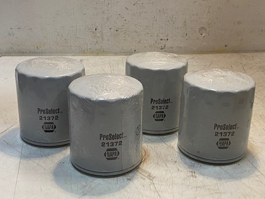 4 Quantity of NAPA ProSelect 21372 Oil Filters (4 Quantity)