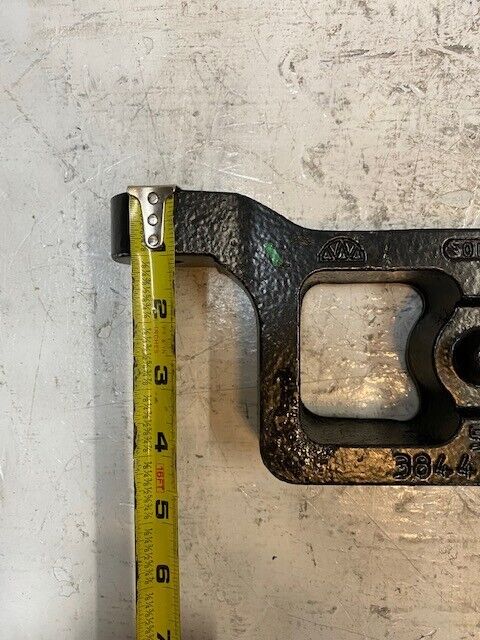 Navistar Front Shock Absorber Axle Bracket Right 5C 3844194C 10113J