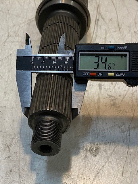 Transfer Case Main Shaft 22mm Thread End 32-Spline 65mm OD 29mm End 34-Spline