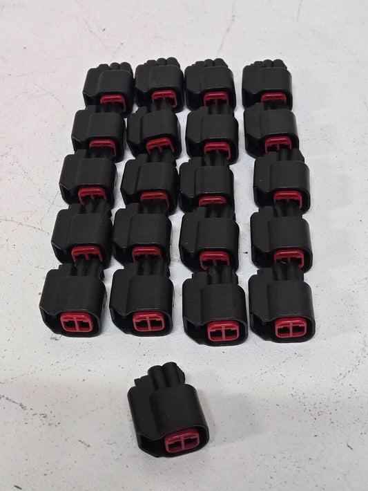 21 Quantity of XR3T-14A464-AA Connectors (21 Quantity)