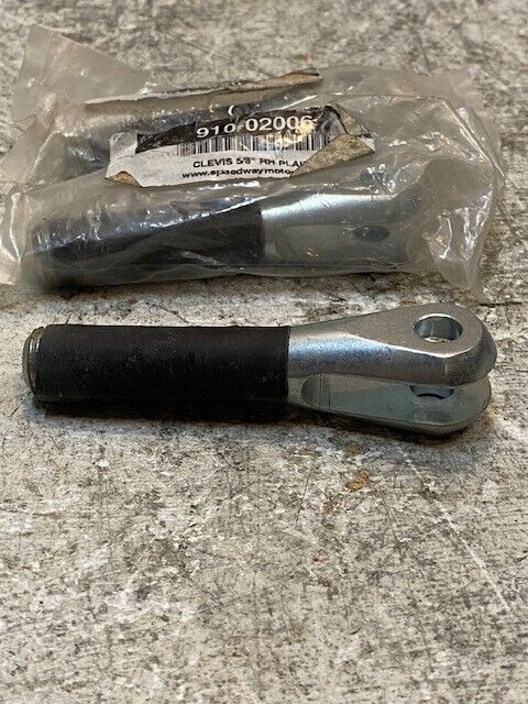 3 Quantity of Speedway Motors 5/8" RH Plain Clevis' 91002006 (3 Quantity)