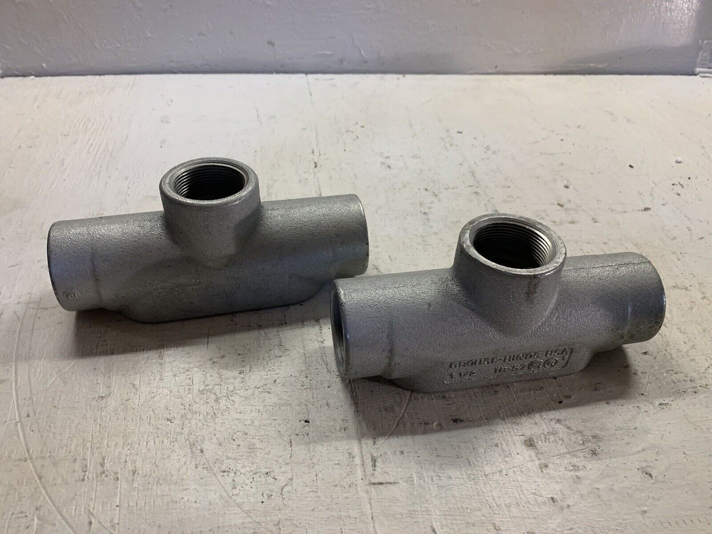 Box of 2 Crouse Hinds TB57 1-1/2" T Condulet Body Form 7 Conduit Body