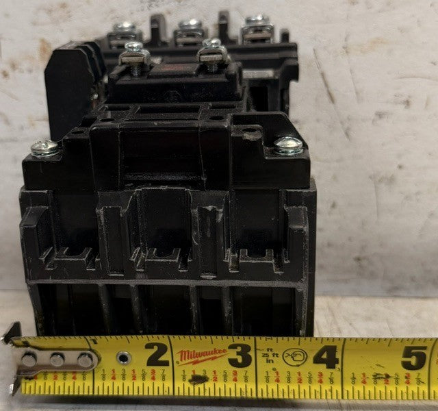 Allen-Bradley Magnetic Motor Contactor 500-BODX21 | Nemz Size 1 3-Pole Feed