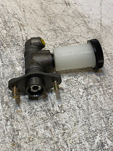 3 Quantity of Duralast 11939 Clutch Master Cylinders (3 Quantity)