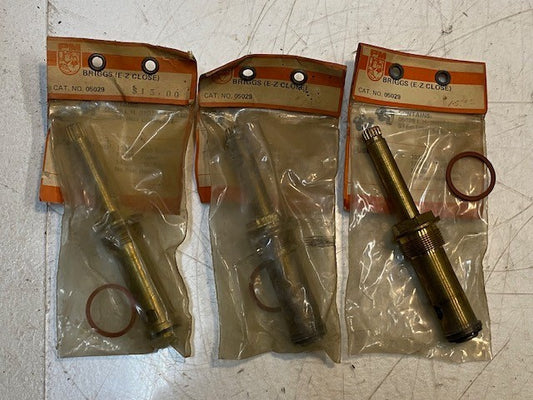 3 Quantity of P&M Cat. No. 05029 Briggs E-Z Close (3 Quantity)