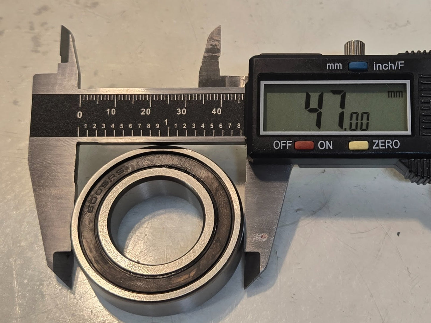 20 Quantity of Ball Bearings 6005RS | 47 mm OD 25 mm Bore 12 mm Wide (20 Qty)