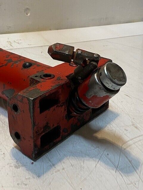 Vintage Hydraulic Unit Cylinder 30mm 4" Shaft 15" L 6-1/2" W 6" H