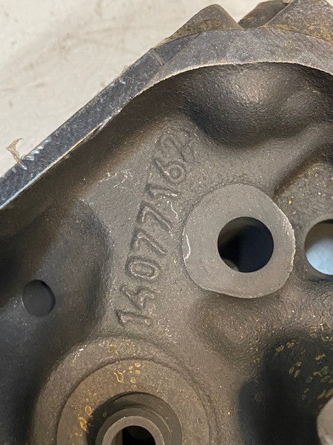 Cylinder Head Center 14077162 | C130 | 6M10 | 20-5/16" Long 8-1/4" Wide