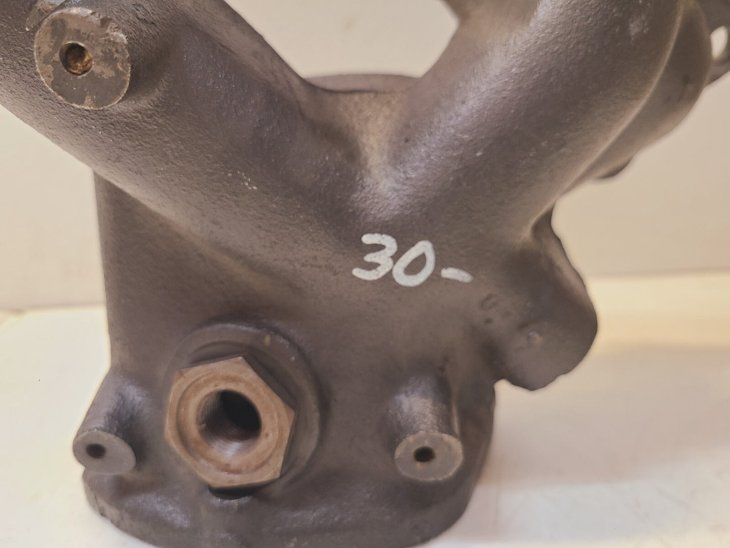 Exhaust Manifold For Nissan 1990-1997 | 674-549