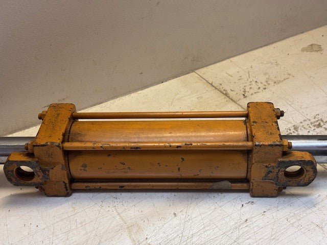 Hydraulic Steering Cylinder for Case | 1986518C2