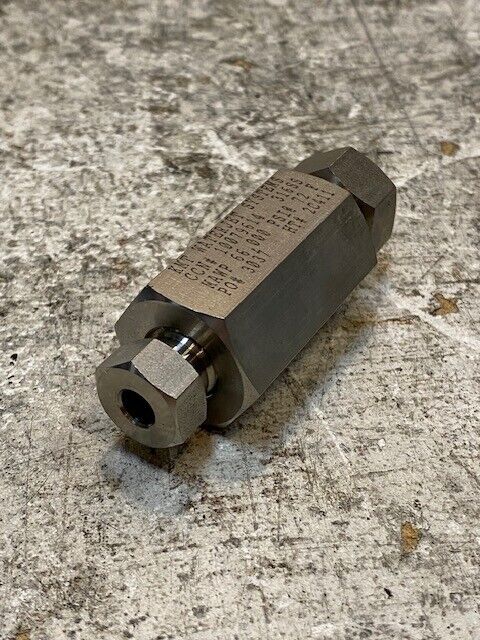 KMT Waterjet Systems 10079614 | 316SS Straight Reducer Coupling 1/4" F 3/8" M