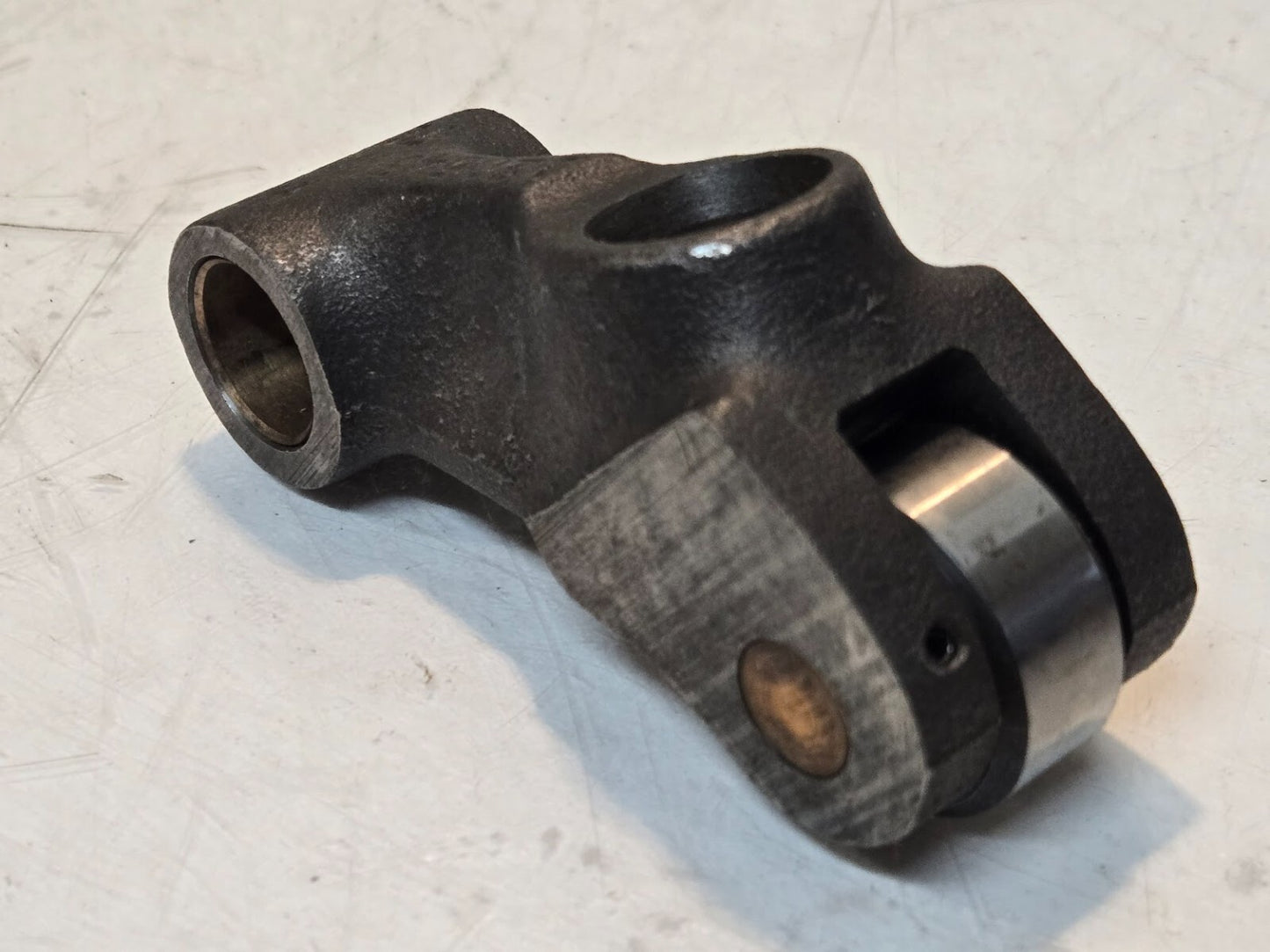 Rocker Arm 120543 W 70 | 4 1/4" Long 1 3/8" Wide 31.7mm Roller 19mm Bore