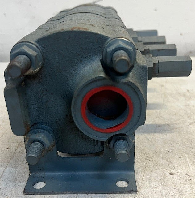 Hydraulic Gear Flow Divider Valve Splitter Pressure Balanced High Performance