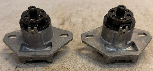 2Qty Philips Industries 15-720 7-Way Trailer Socket For Commercial Semi Trailers