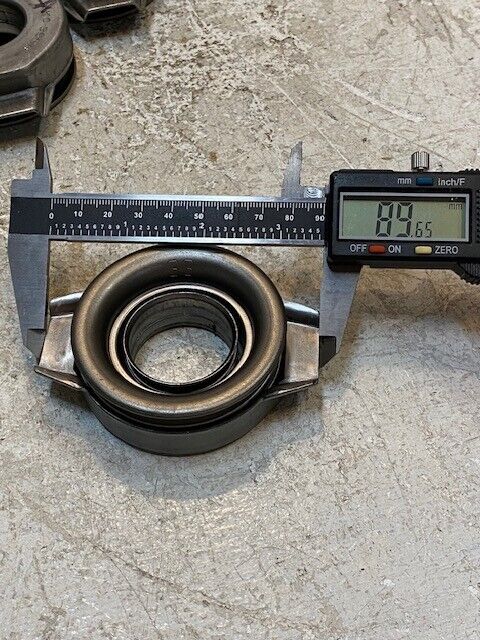 5 Quantity of SKF Clutch Release Bearings VKC3598 33mm ID 68mm OD (5 Quantity)