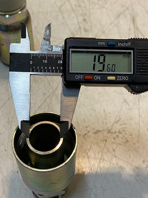 4 Quantity of Aeroquip A-AFJ9121-1616S Hose Adapters (4 Quantity)