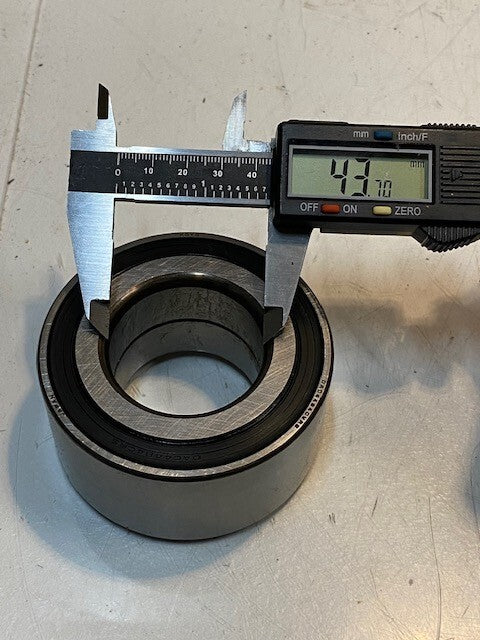 KOYO DAC4484CWRS Wheel Hub Bearing 84mm OD 44mm Bore 42mm Thick