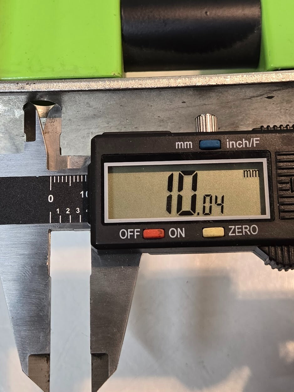 The Designers Edge Halogen Light Wall Mount Arm with Bulb Holder | 24.5" Long