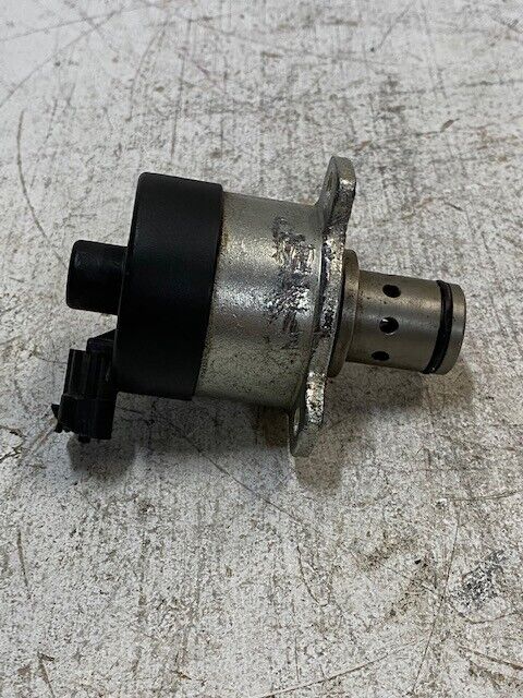 Detroit Diesel DC A0000900069 Fuel Meter Quantity Control Valve - SLIGHT DAMAGE