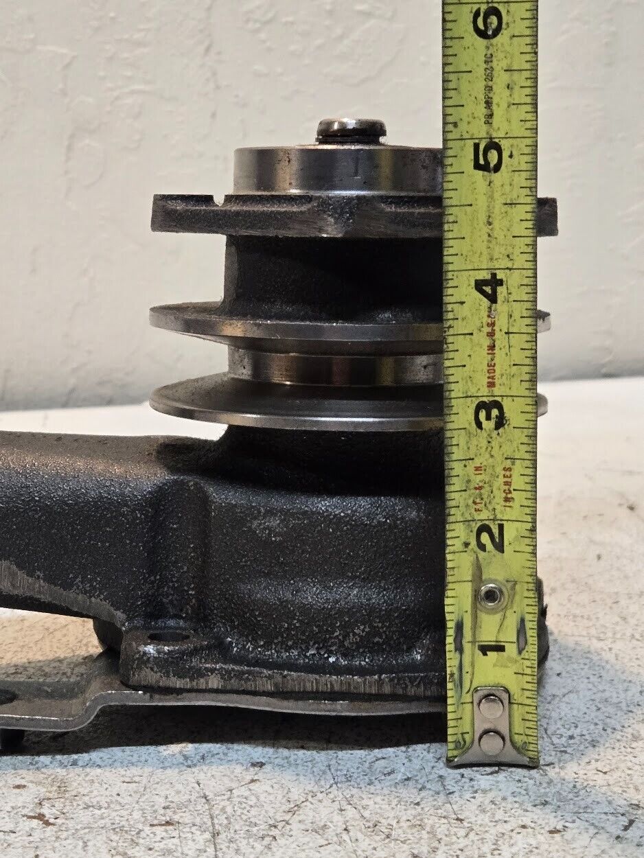 Water Pump 30135 | VD17 for Ford