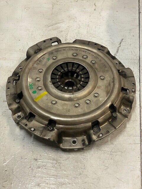 Clutch for Ford Mustang JR3P-7B546-AC C226285 V1AQA 00975 3386 C107