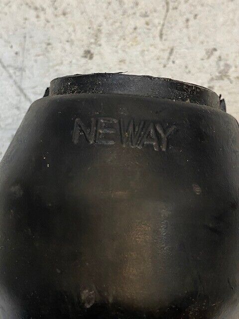 Neway Pivot Bushing 90008149 | 121103 5" Long 28mm Bore