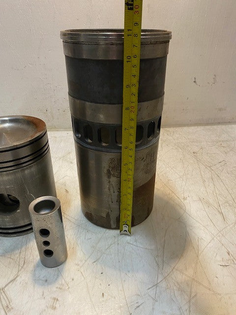 Detroit Diesel Cylinder Sleeve Assembly 5148505 | 8926480 | 8308