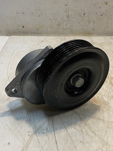 Drive Belt Idler Assembly for Bobcat Loader 6690473 Engine Belt Tensioner