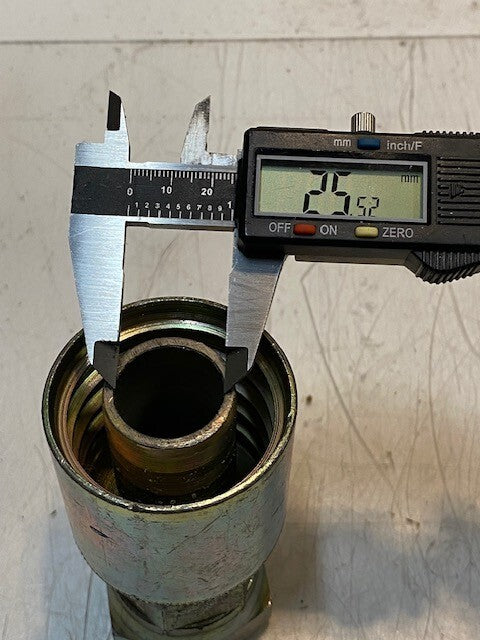 Hydraulic Hose Crimp Fitting 43020U | 12 | 620 | 4BR | 39mm Thread 60mm OD