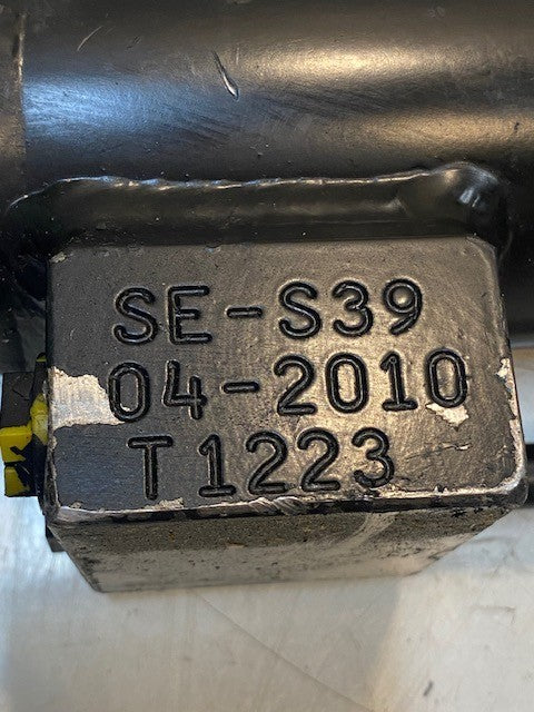 Hydraulic Cylinder SE-S39-04-2010-T1223 | 27-1/4" Long 4-1/4" Wide 32mm Bore
