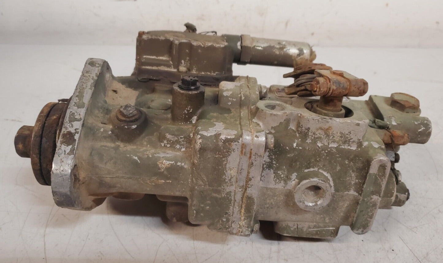 American Bosch Fuel Injection 691-022-C91 | 100-6A-100A 9555-A8 Slight Damaged