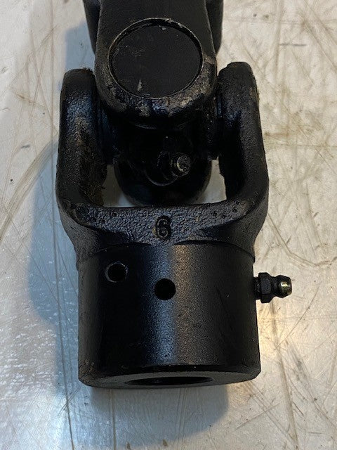 Walker Manufacturing Shear Pin U-Joint Drive Shaft 15-Spline 15-1/2" L 24mm Bore