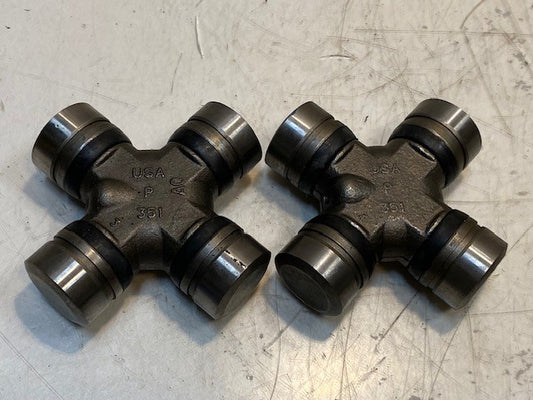 2 Quantity of Universal Joints 351 | 4-1/8" Wide 35mm End (2 Quantity)