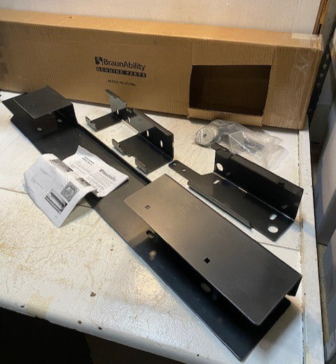 Braunability Side Entry Public Use Parallel Arm Lift 400767 REV D