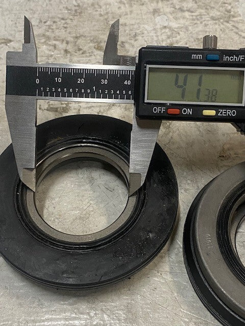 2 Qty of L&S T1910 USA 17x41x85mm Tapered Roller Bearings (2 qty)