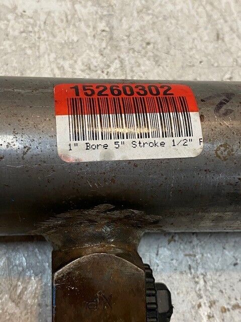 Hydraulic Lift Assist Cylinder AH217348 | 04041139 | SW10896